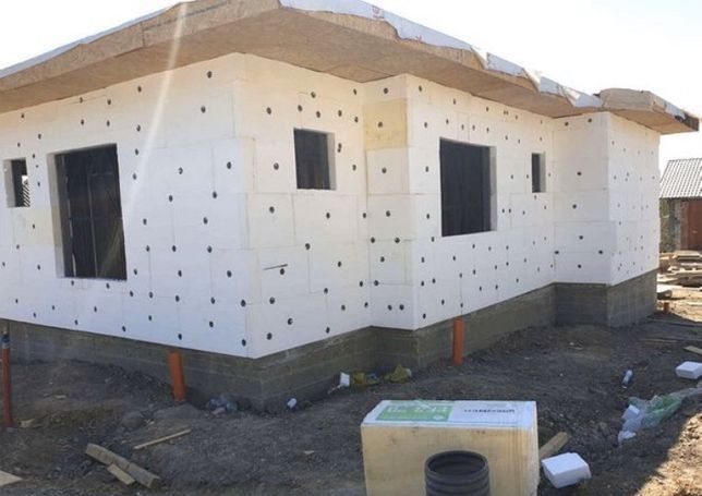 Firmă de Construcți pentru renovări Interioare și Exterioare
