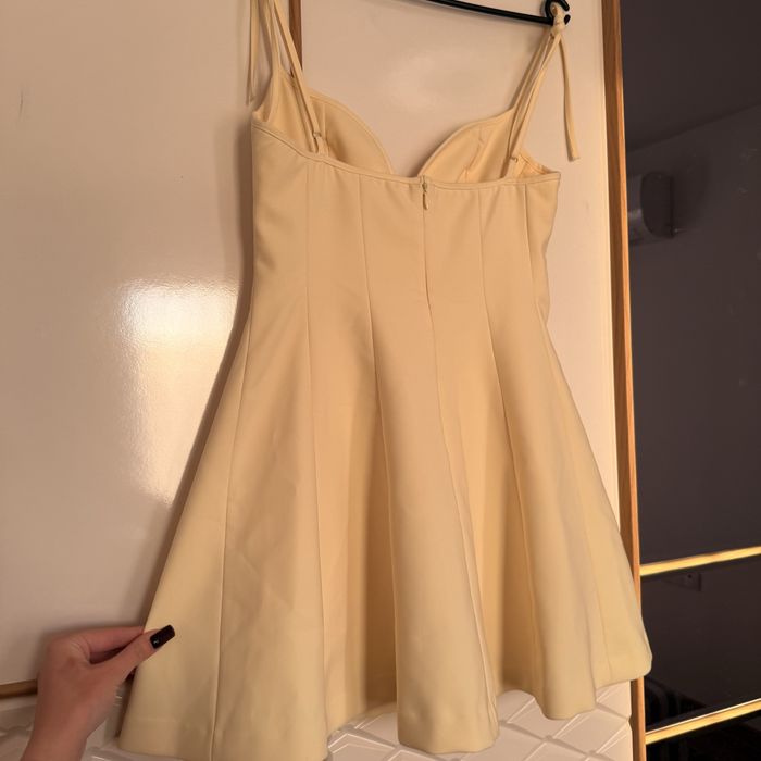Жълта къса рокля ZARA