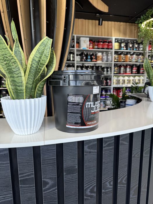 Ultimate Nutrition Muscle Juice revolution 5.04 kg . Гейнер.