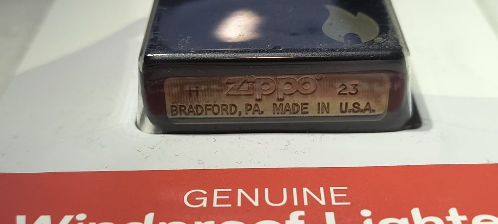 Bricheta Zippo -Ameican Clasic - adusa personal din SUA -noua