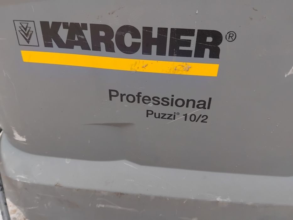 Перяща Прахосмукачка Karcher Puzzi 10/2 Profesional  Пере и Суши на място