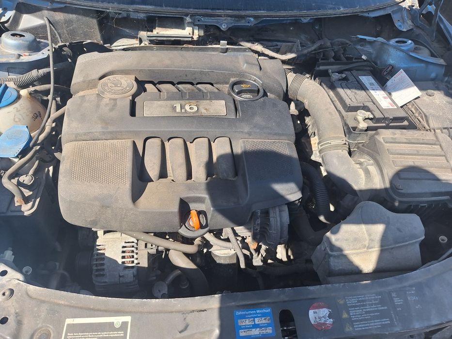 Dezmembram Skoda octavia 2 facelift hatchbak 1.6 benzina cod motor Bse cutie manuala 5+1trepte