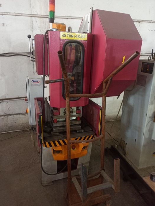 Штамповочный пресс/ Shtamp Press