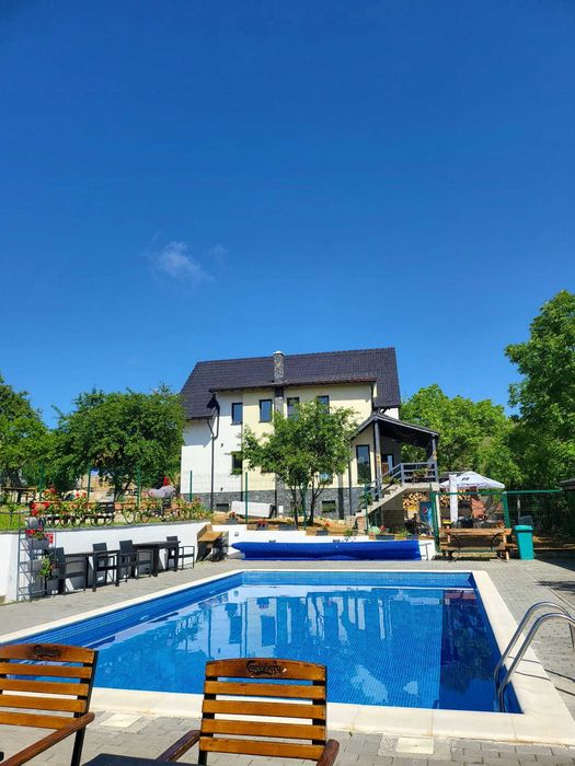 Inchiriez pensiune turistica pentru administrare