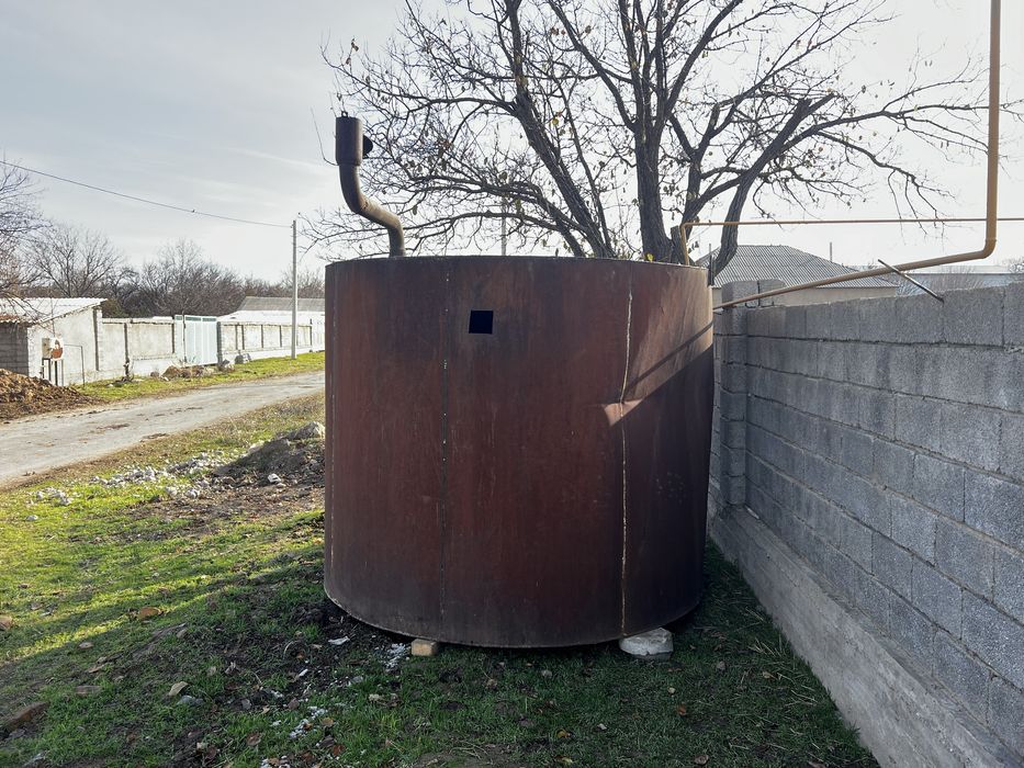 Цистерна ~10 тонн