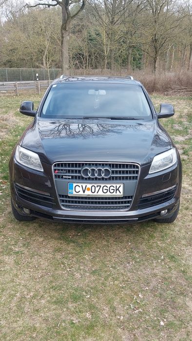Audi Q7 2006 3.0 -239