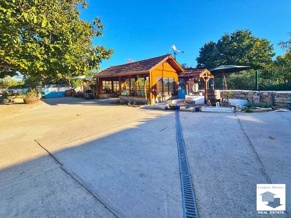 145310 Реновирана и готова за живеене къща в с. Куцина, Велико Търново