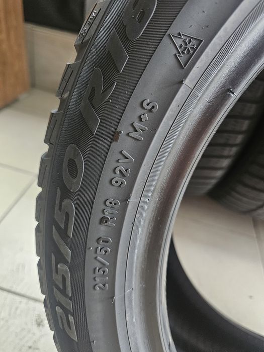 215/50R18 M+S Pirelli Settozero
