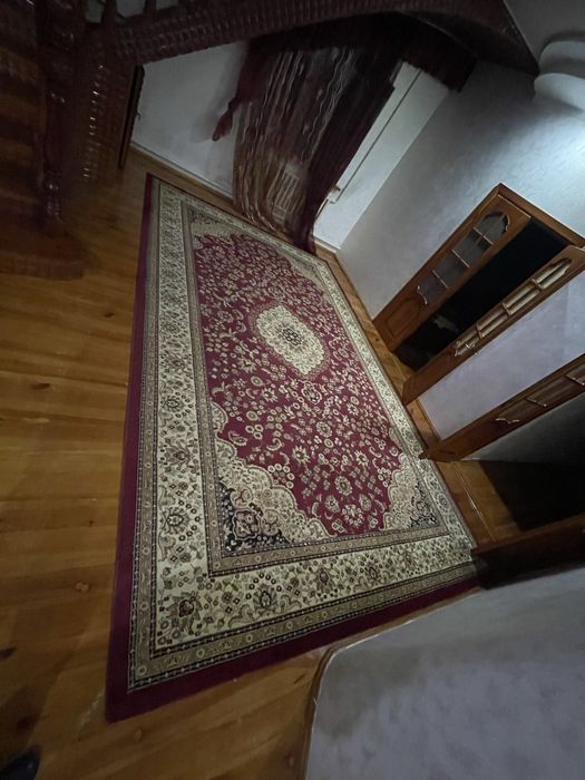 Ковер большого размера