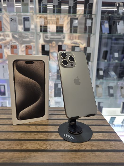 iPhone 15 Pro Max 256GB. 83% Bateria