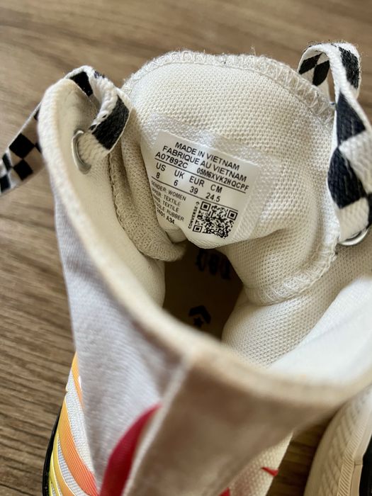 Високи кецове Converse Chuck Taylor