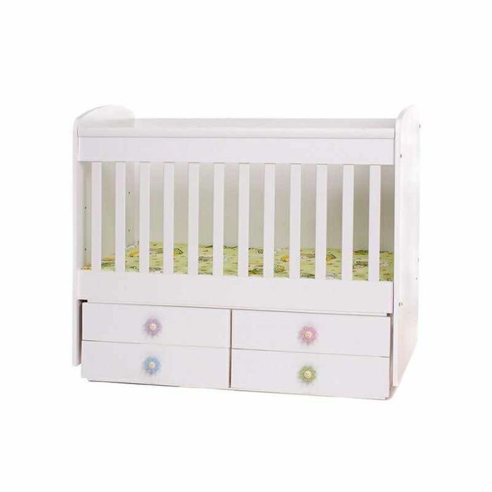 Детско дървено легло с решетка и матрак