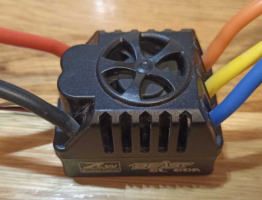 Variator de turatie brushless 80A alimentare 2S-4S (7 - 15V) navomodel