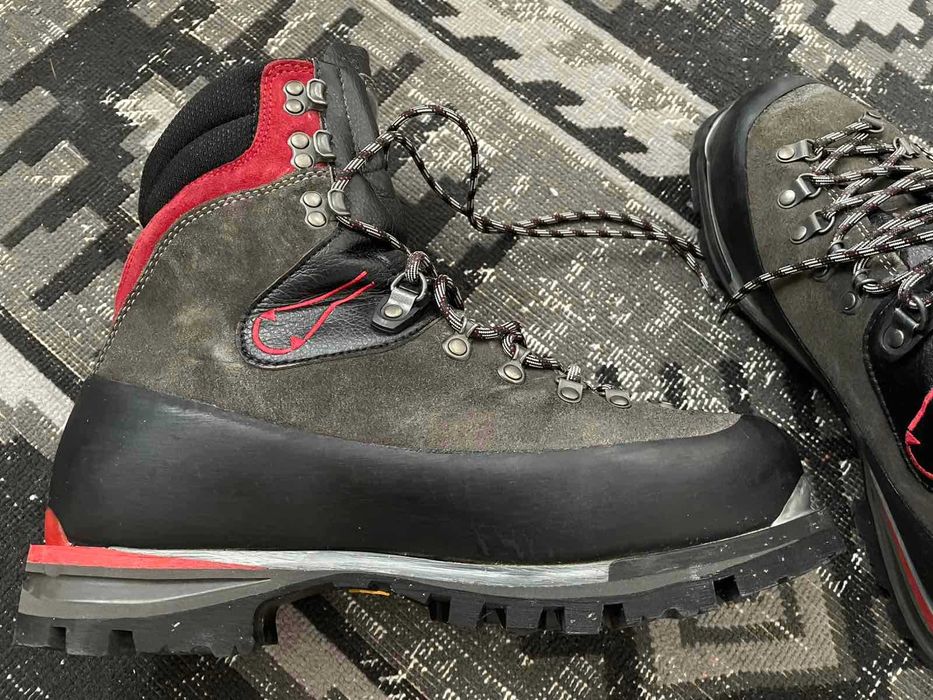 Туристически обувки La Sportiva Karakorum Evo Gtx Anthracite/ Red
