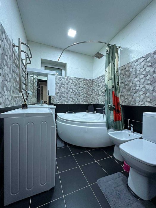 3-х комнатная квартира на Ц-6 Юнусабадский район Ориентир ЖК Казахстан