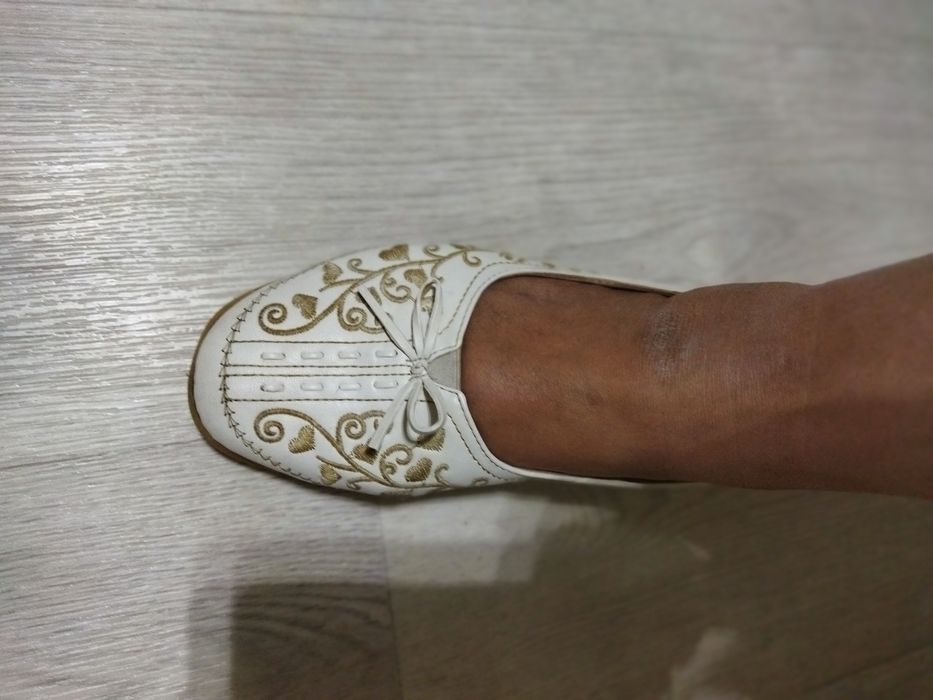 Продам туфли женские