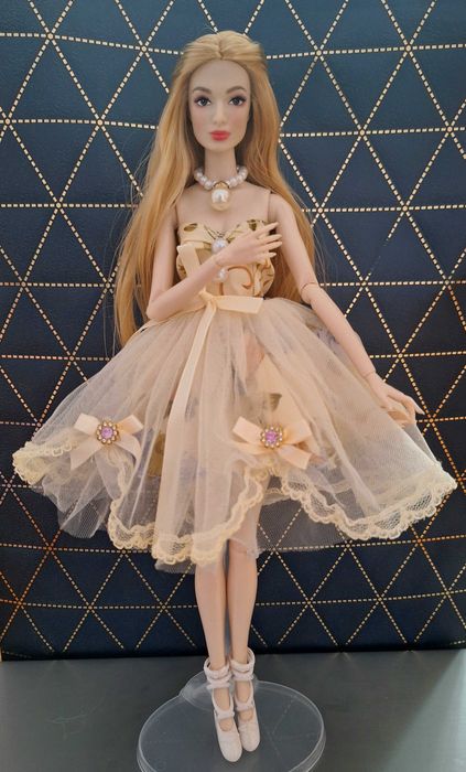 Кукли с подвижни стави