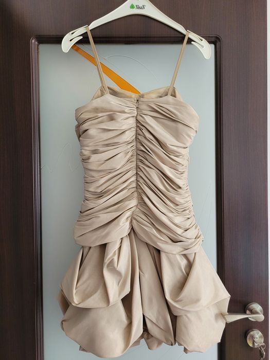 Vând rochita eleganta S