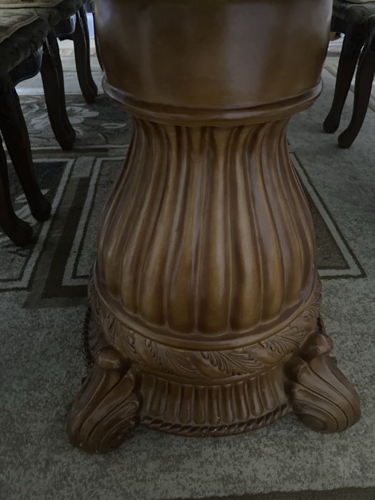 Продам стол и стулья