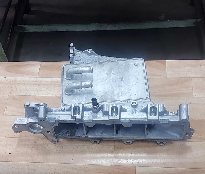 Продавам интеркулер за пасат б8