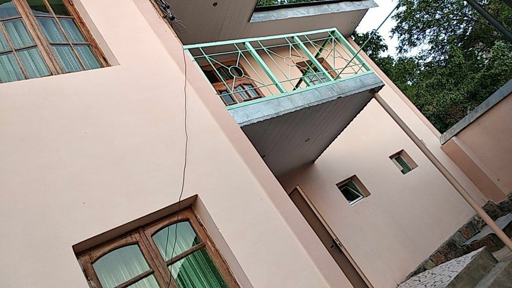 Продаются или обмен.  Дача рядом бочка