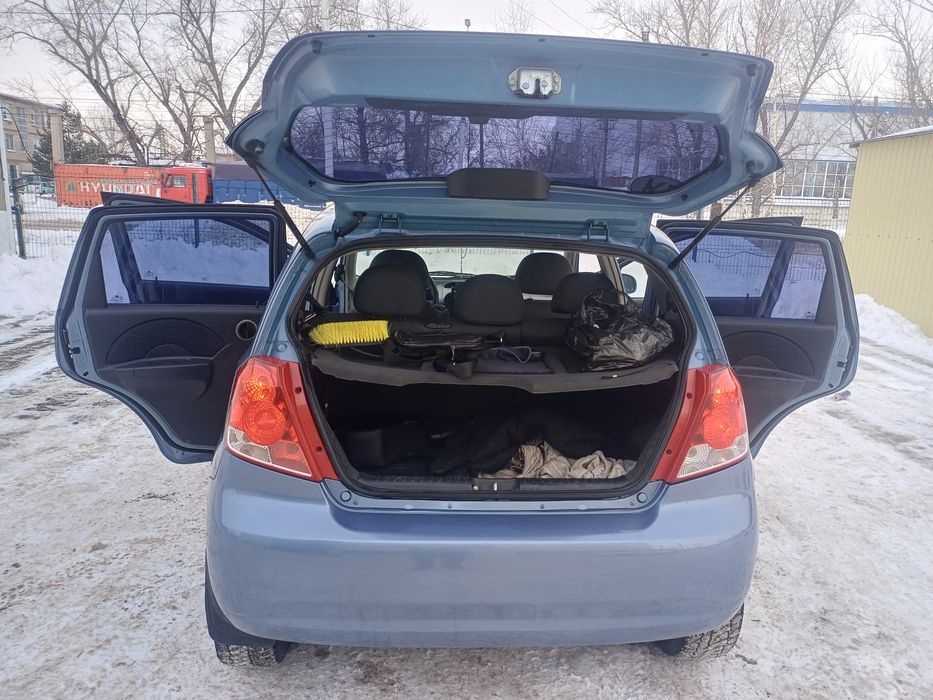 Авео 2007 год автомат.