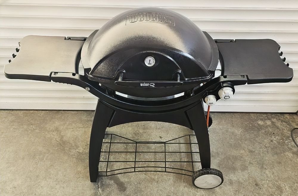 Газово барбекю WEBER