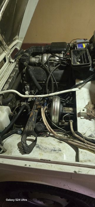 Niva pikab yili 2013 xolati yaxwi yurib turibdi narxi 95mln keliwamz