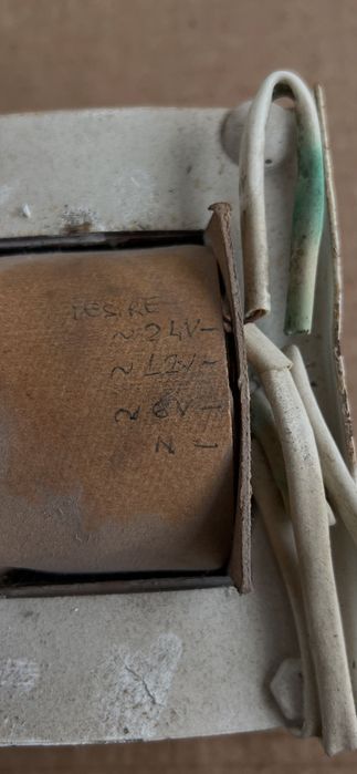 Transformator adaptor de la 220volti la 6V, 12V, 24V cu lita