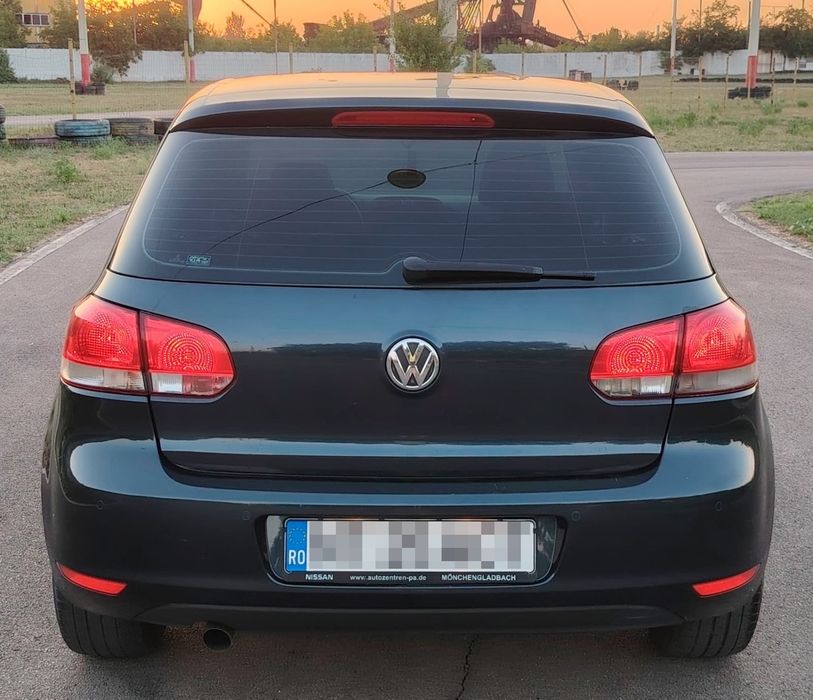 VOLKSWAGEN Golf 2011 — imagine 2
