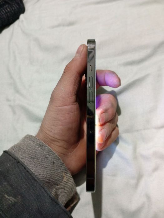 Ipxone13pro sotiladi hammayogi radnoy hechyeri alishishmagan