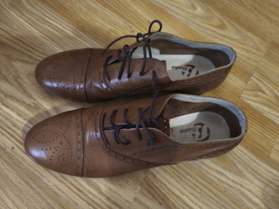 Кафеви кожени обувки