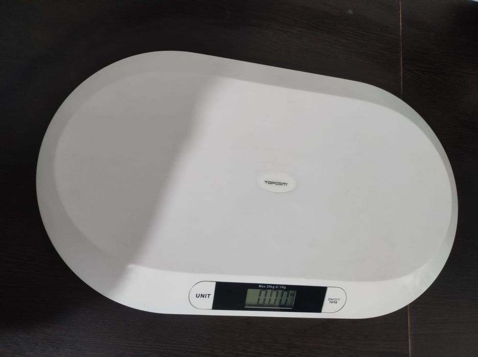 Vând cantar  bebeluși