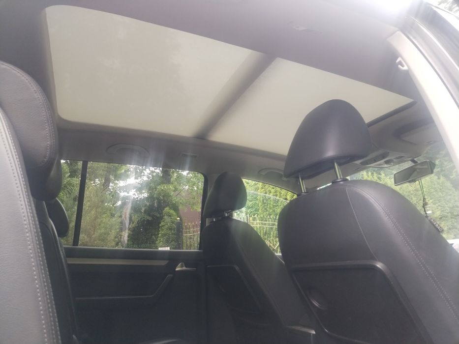 Vînd urgent WV Touran 2011   2.0tdi
