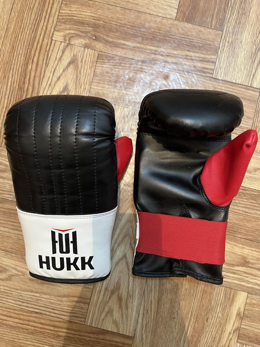 Снарядные боксерские перчатки HUKK