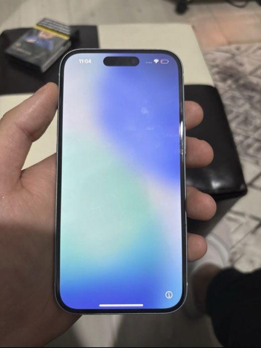 Vand iphone 15 pentru piese recarosare