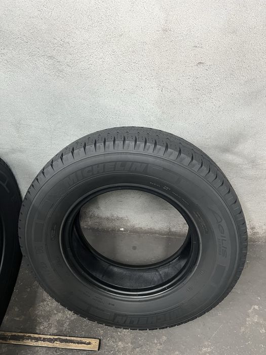 Anvelope michelin 225/75/16