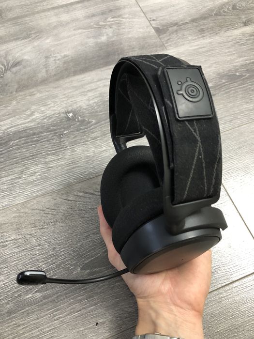 Наушники SteelSeries Arctis 7