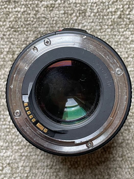 Обектив Canon EF 85mm f 1.8, Канон и UV филтър Kenko