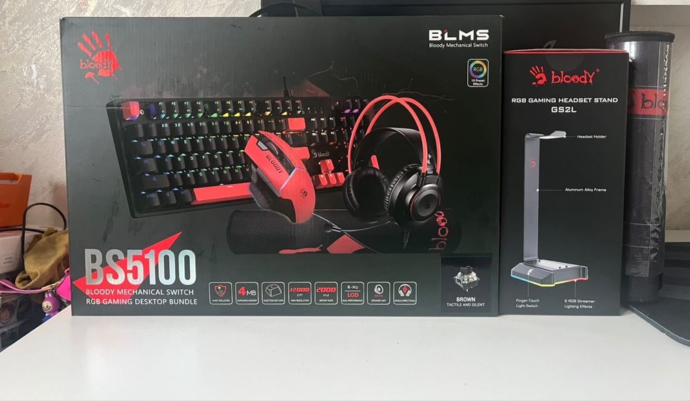 Продам игровой комплект