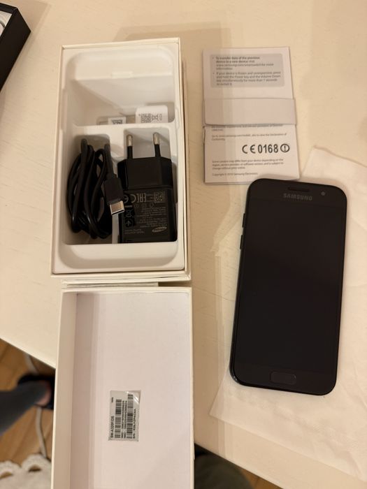 Samsung A3, black sky