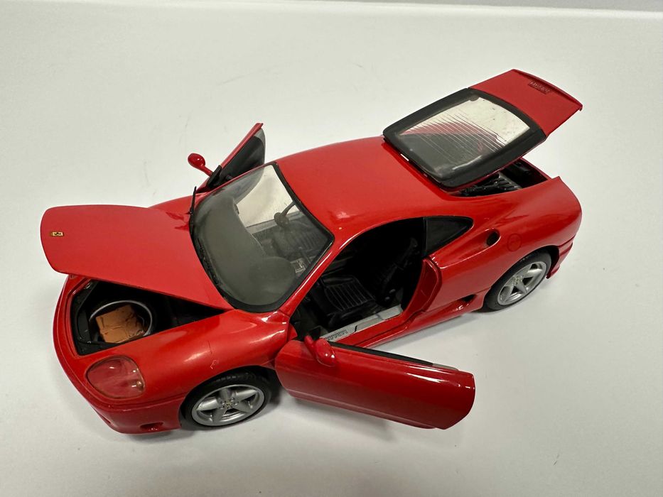 Macheta Ferarri 360 Modena scara 1:18 Mattel