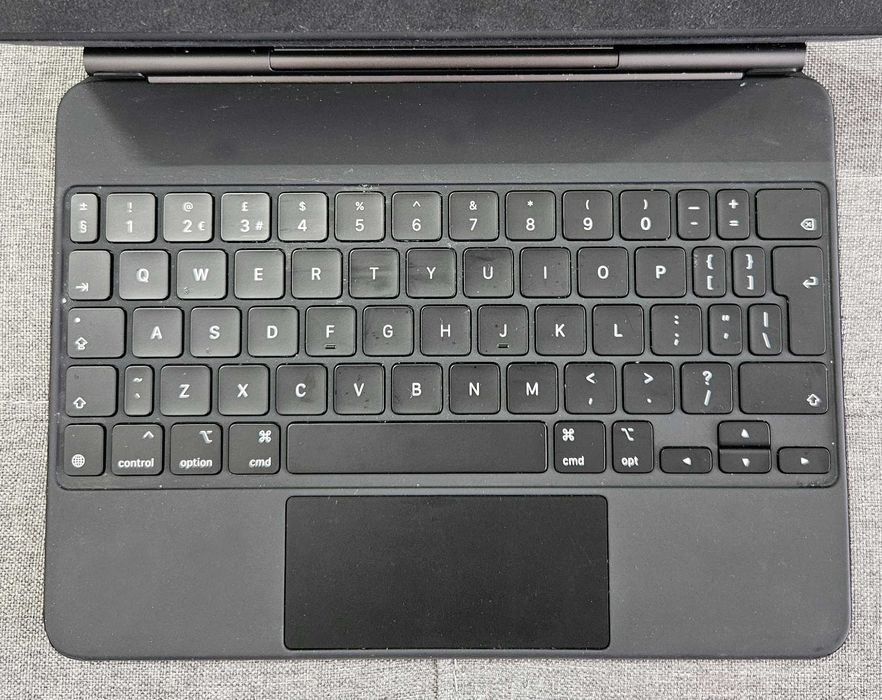 iPad Pro 11” keyboard