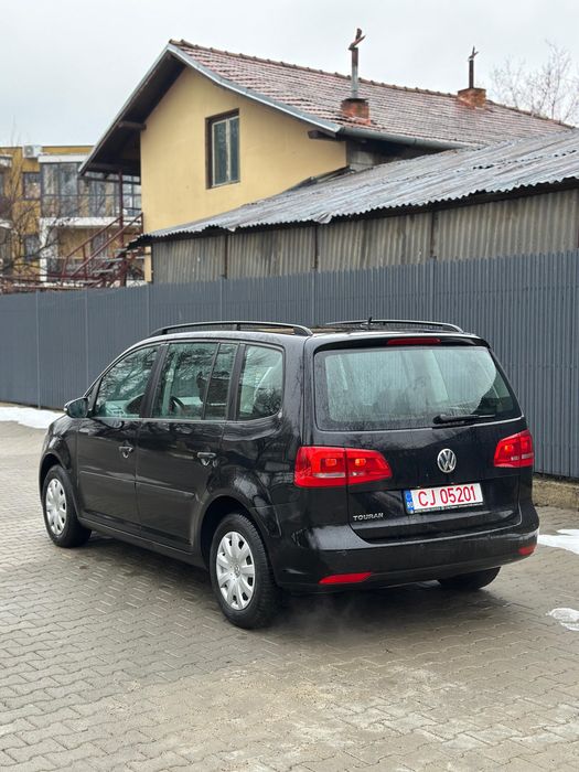 Volkswagen Touran 1.2 TSI 2011 cu 7 Locuri