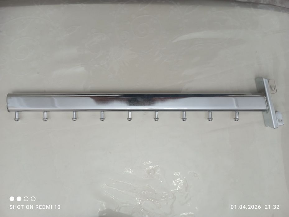 Продам вешалки и Буратино