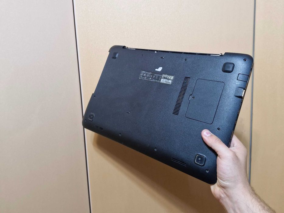 Asus x554L i5-6+930m