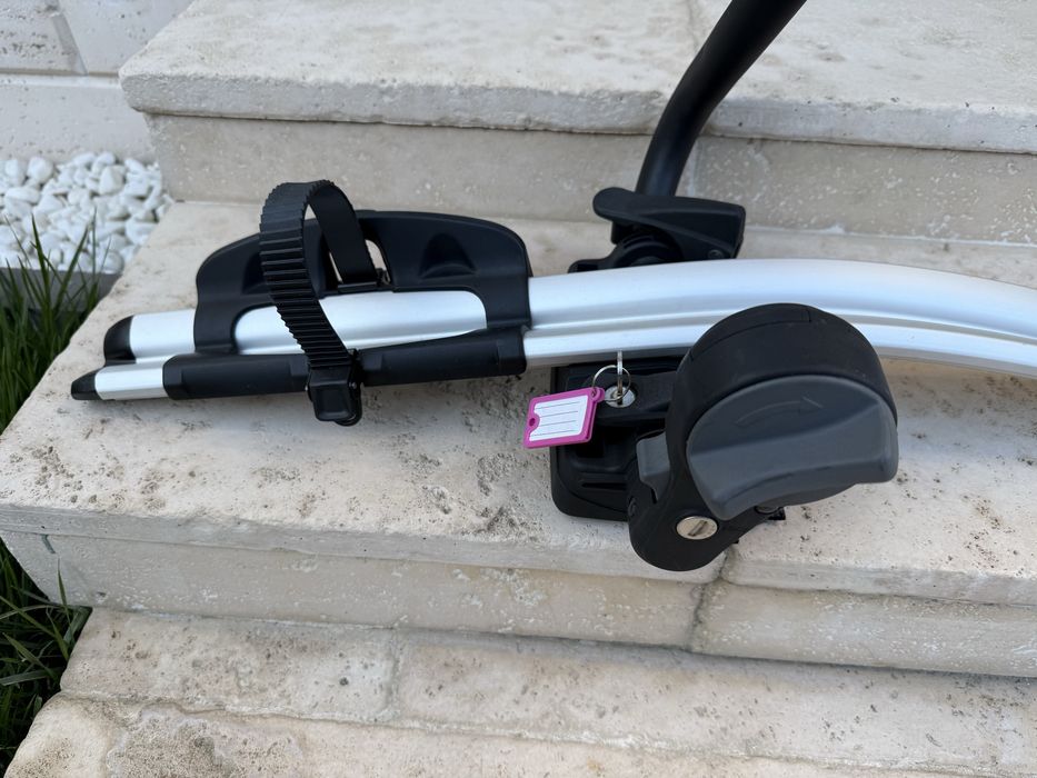 Suporiti biciclete Thule