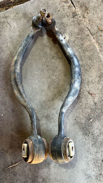 Запчасти на BMW e38