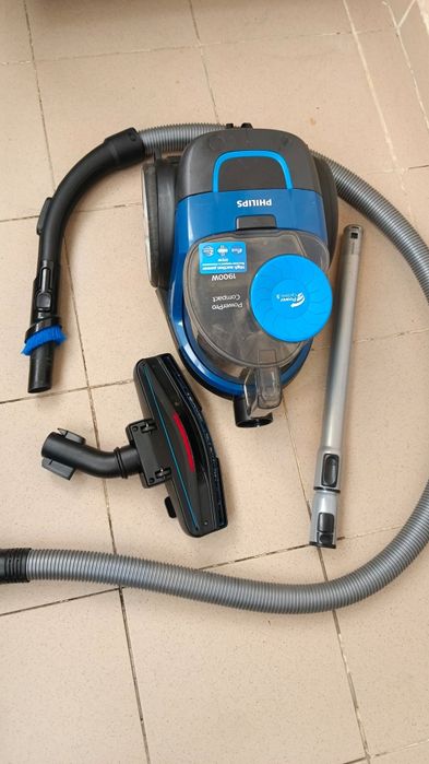 Пылесос Philips 1900w