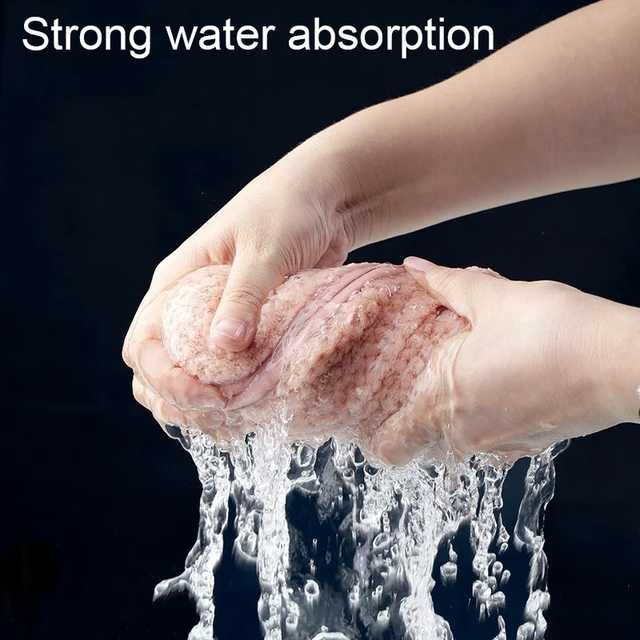 Супер абсорбиращата кърпа за сушене на коса.